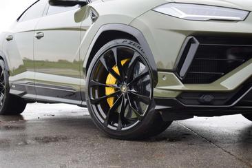 Lamborghini Urus — photo 44