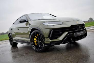Lamborghini Urus — photo 45