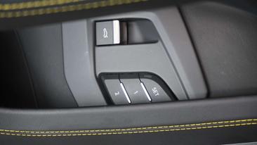 Lamborghini Urus — photo 25