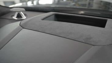 Lamborghini Urus — photo 28
