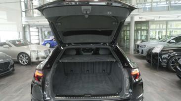 Lamborghini Urus — photo 29