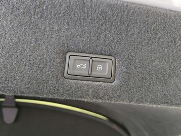 Lamborghini Urus — photo 47