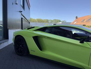 Lamborghini Aventador — photo 5