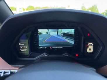 Lamborghini Aventador — photo 17
