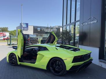 Lamborghini Aventador — photo 20