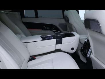 Land Rover Range Rover Autobiography P530 SWB AWD — photo 13