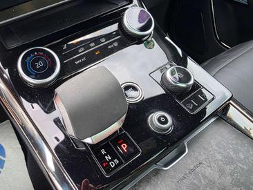 Land Rover Range Rover Sport FIRST EDIOTION 4.4 V8 — photo 17