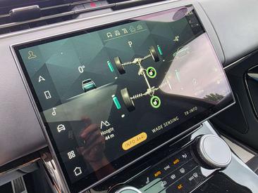 Land Rover Range Rover Sport FIRST EDIOTION 4.4 V8 — photo 18