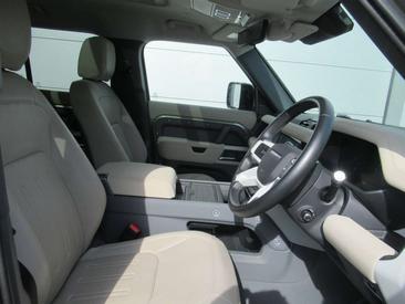 Land Rover Defender 110 First Edition 3.0 D250 — photo 10