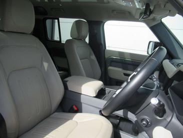 Land Rover Defender 110 First Edition 3.0 D250 — photo 11
