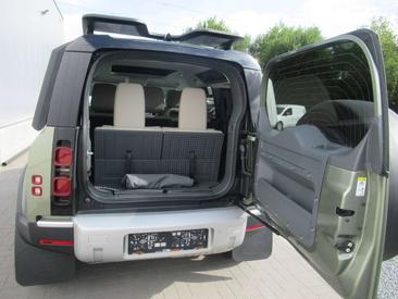 Land Rover Defender 110 First Edition 3.0 D250 — photo 13