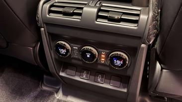 Land Rover Defender 110 Bleu P635 OCTA AWD Auto. 26MY — photo 13