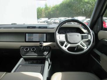 Land Rover Defender 110 First Edition 3.0 D250 — photo 18