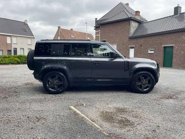 Land Rover Defender 110 X-Dynamic SE 3.0 D MHEV D200 — photo 4
