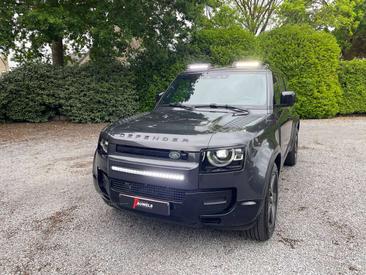 Land Rover Defender 110 X-Dynamic SE 3.0 D MHEV D200 — photo 9