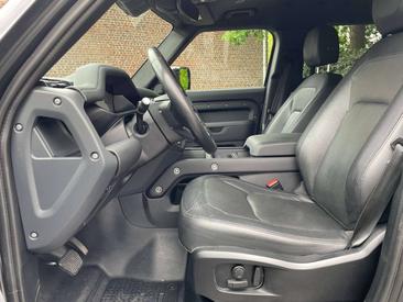 Land Rover Defender 110 X-Dynamic SE 3.0 D MHEV D200 — photo 19