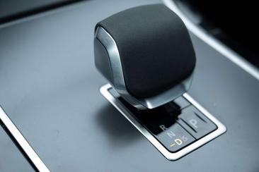 Land Rover Range Rover Velar Dynamic HSE Black Pack D300 AWD — photo 22