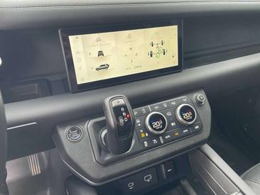 Land Rover Defender 110 X-Dynamic SE 3.0 D MHEV D200 — photo 25