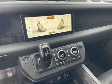 Land Rover Defender 110 X-Dynamic SE 3.0 D MHEV D200 — photo 30