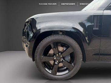 Land Rover Defender 110 P425 X-Dynamic HSE MY2026 — photo 10