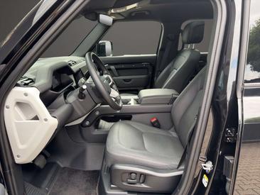 Land Rover Defender 110 P425 X-Dynamic HSE MY2026 — photo 11