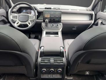 Land Rover Defender 110 P425 X-Dynamic HSE MY2026 — photo 16