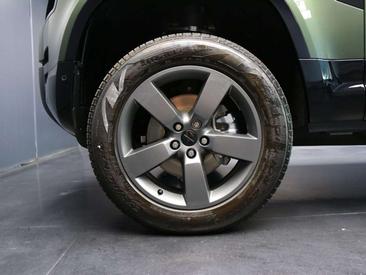 Land Rover Defender 110 X-Dynamic HSE 3.0D I6 250 CV AWD Auto — photo 5