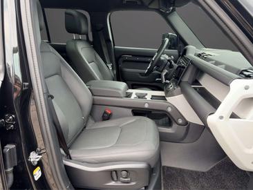 Land Rover Defender 110 P425 X-Dynamic HSE MY2026 — photo 19