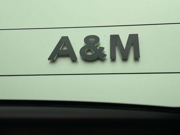 Land Rover Range Rover P460e HSE — photo 7