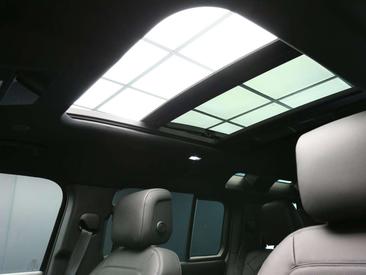Land Rover Defender 110 X-Dynamic HSE 3.0D I6 250 CV AWD Auto — photo 9