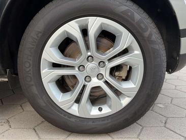 Land Rover Range Rover Evoque P300e S — photo 14