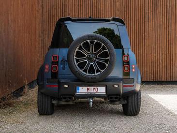Land Rover Defender — photo 9