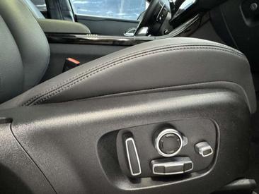 Land Rover Range Rover Velar D300 Autobio Black Pack HUD Pano Noir — photo 15