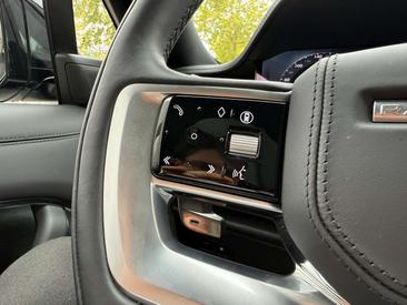 Land Rover Range Rover P460e HSE — photo 16