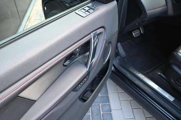 Land Rover Discovery Sport R-Dynamic SE P300e 1.5 — photo 7