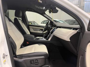 Land Rover Discovery Sport R-Dynamic SE Awd Auto — photo 9