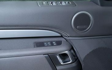 Land Rover Discovery D300 — photo 17