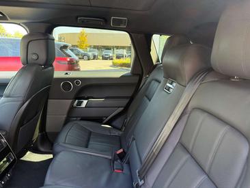 Land Rover Range Rover P460e HSE — photo 21