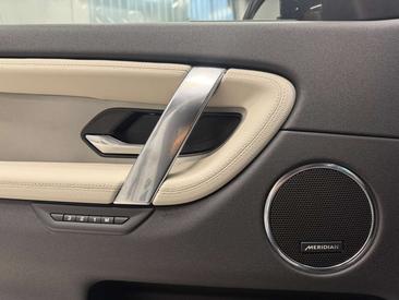 Land Rover Discovery Sport R-Dynamic SE Awd Auto — photo 14