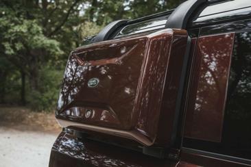 Land Rover Defender Sedona Edition P400E — photo 10