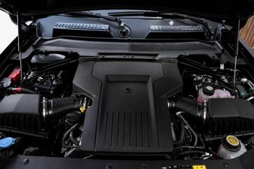 Land Rover Defender — photo 25