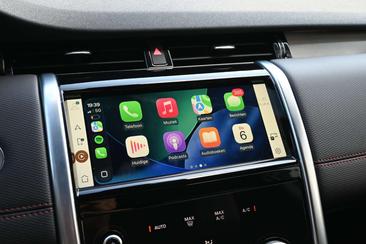 Land Rover Discovery Sport R-Dynamic SE P300e 1.5 — photo 23