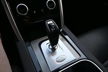 Land Rover Discovery Sport R-Dynamic SE P300e 1.5 — photo 26
