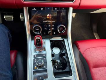 Land Rover Range Rover Sport Auto Noir 5.0 V8 S/c SVR 575cv — photo 18