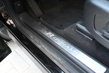Land Rover Discovery Sport R-Dynamic SE P300e 1.5 — photo 38