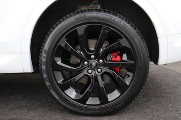 Land Rover Discovery Sport R-DYNAMIC 2.0D S AWD + 7PL. + A/T + GPS + LEDER + Blanc — photo 13