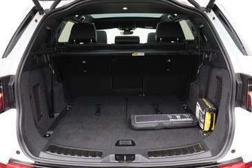 Land Rover Discovery Sport R-DYNAMIC 2.0D S AWD + 7PL. + A/T + GPS + LEDER + Blanc — photo 14