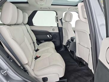 Land Rover Discovery SE Awd 7p.ti Auto 3.0d I6 Mhev 300cv — photo 5
