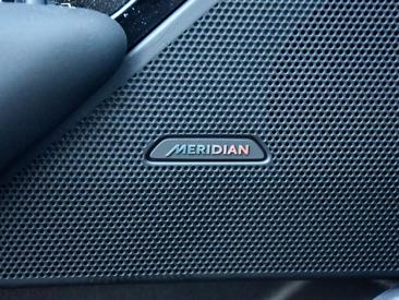 Land Rover Range Rover Velar Dynamic SE PHEV 2.0 P400e AWD — photo 30