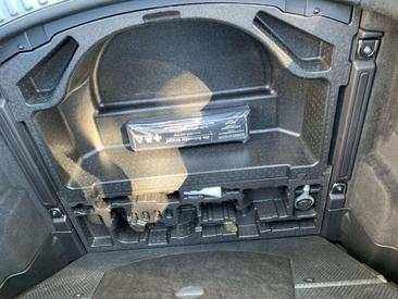 Land Rover Discovery Sport D200 AWD R-DYNAMIC SE ACC+NSW — photo 24